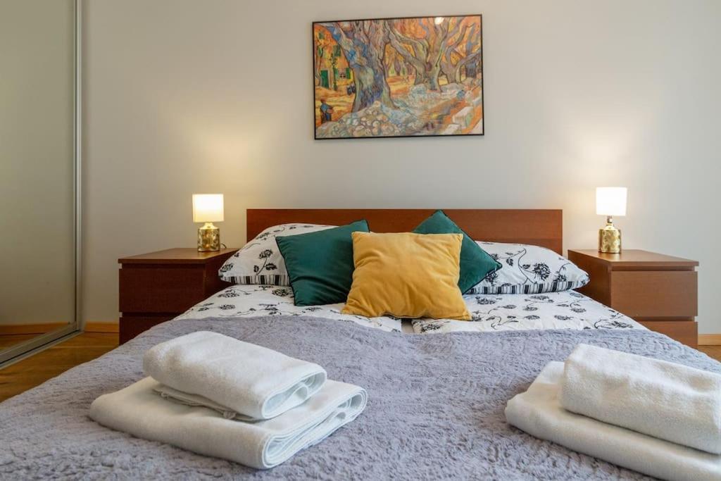 Apartment Haven, 2-bedroom W/underground Parking!